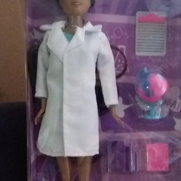 Scientist Doll - Picture 5 of 8